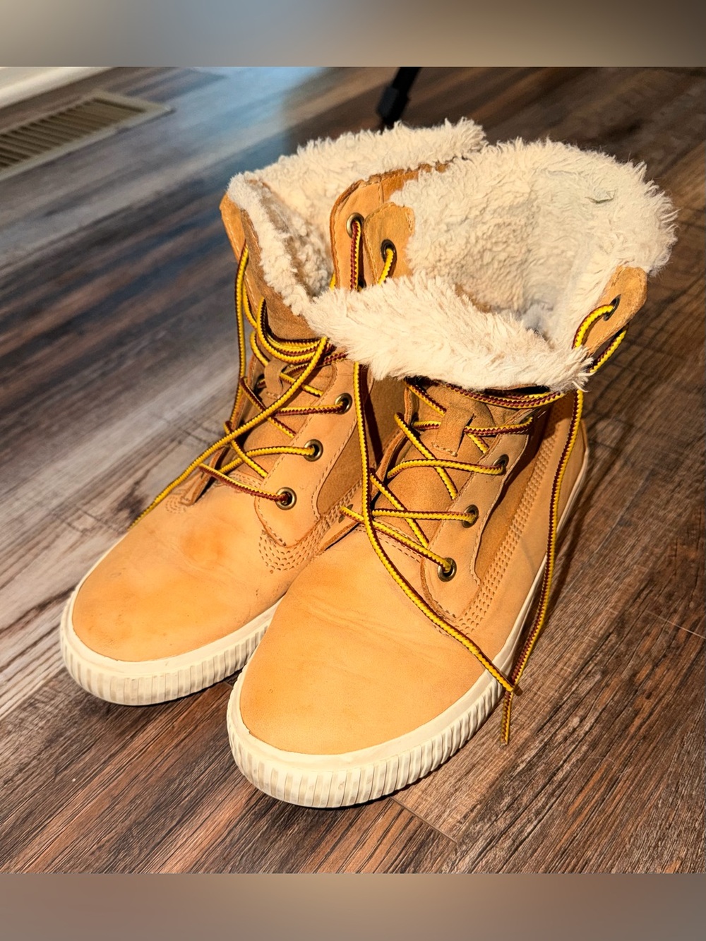 Women’s Timberland Faux Fur Fold Down Boot Shoes 6.5 Nubuck Brown Streetwear Y2K